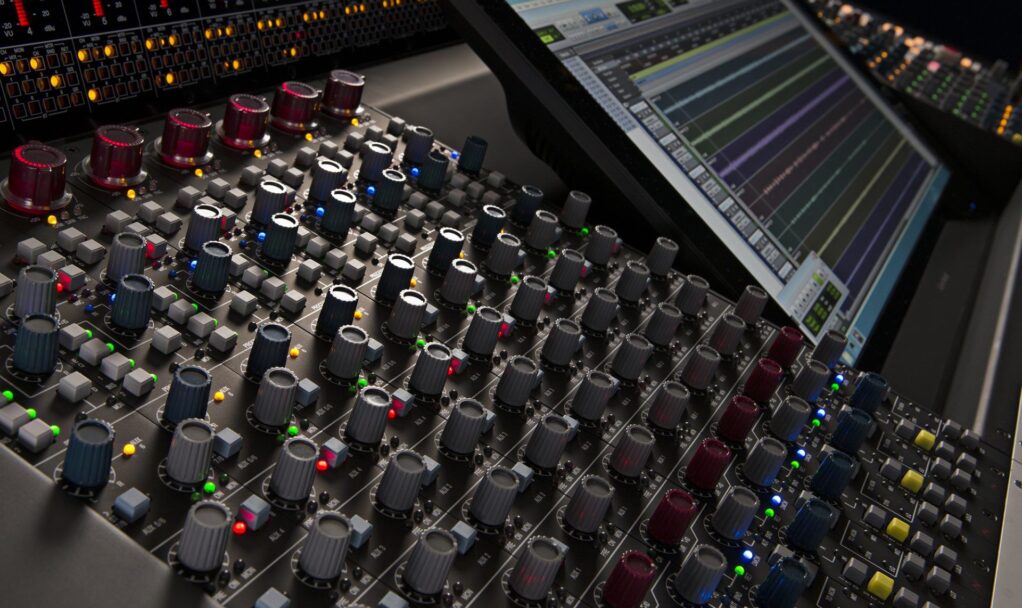 genesys-black-neve-care-console-configuration-genesys-black-gb96-48x-channel-strip-154-p